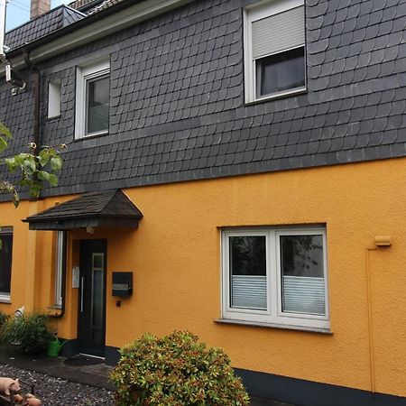 Privatzimmer Haus Gruenewald Solingen Eksteriør bilde
