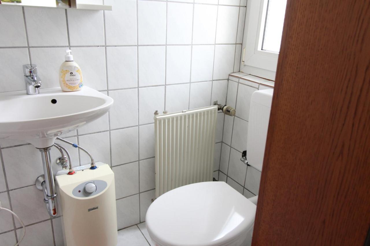 Privatzimmer Haus Gruenewald Solingen Eksteriør bilde